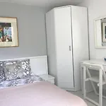 Ana フヴァル