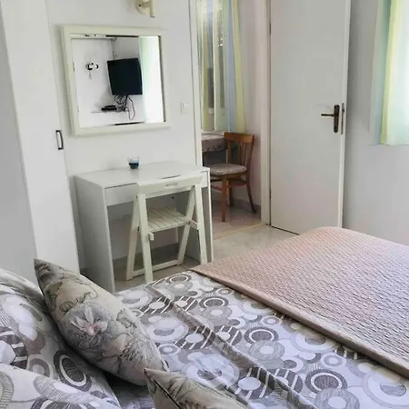 아파트 Ana 흐바르