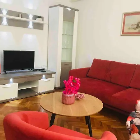 Ana 아파트 흐바르