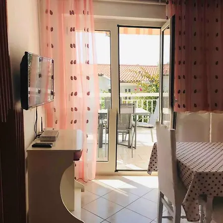 Ana Διαμέρισμα Χβαρ