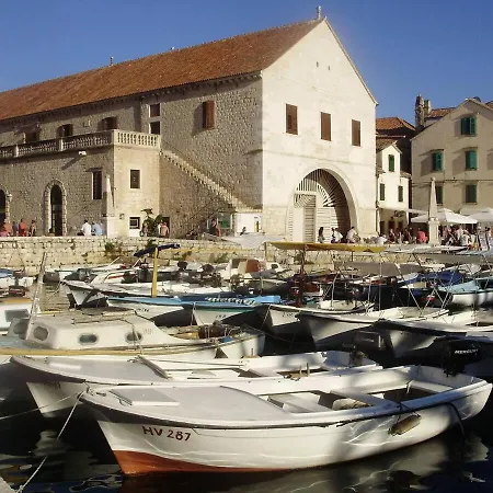 Ana Del Sol 45 - Zf Hvar