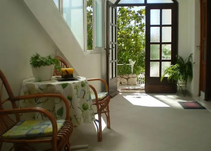 Ana Apartment Hvar Town